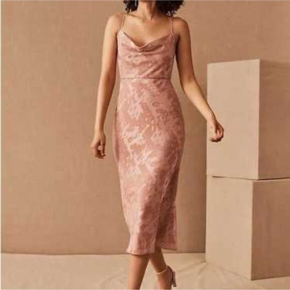 Hutch Dresses & Skirts - Hutch Elegant Pink Midi Dress